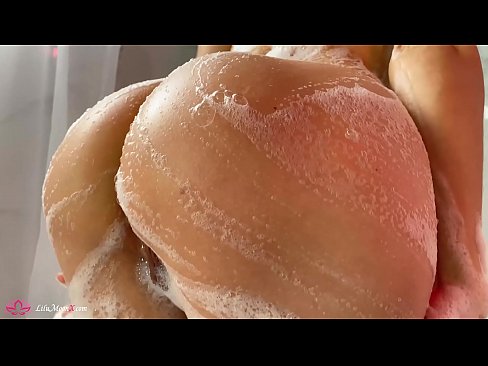❤️ Bruneta masturbuje kundu vibrátorem až k intenzivnímu orgasmu ve sprše ❤ Sex video u porna cs.milf300com.ru ❌️
